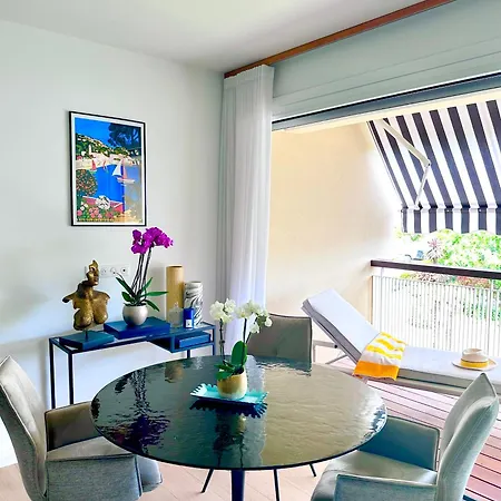 The Du Comte - Private Terrasse And Park View Apartment *